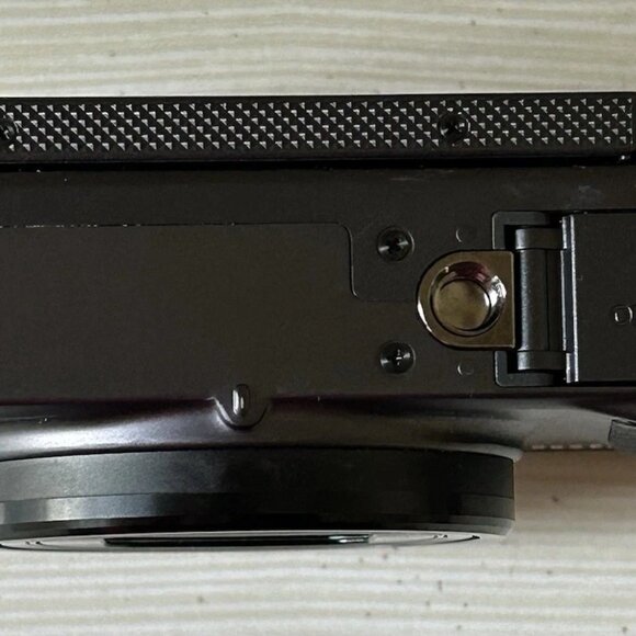 Canon PowerShot SX730 HS Digital Camera – 20.3MP – 40x Optical Zoom – 3" Tilt LC - Picture 11 of 13